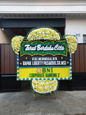 Papan Bunga Duka di Batu Teritip