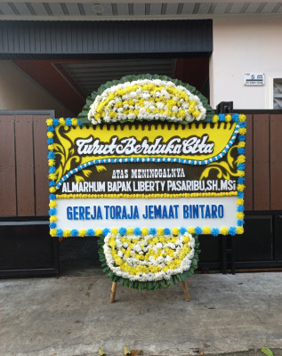 Papan Bunga Duka di Batu Teritip